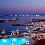 Tropics & Venera فندق سفيتي فلاس