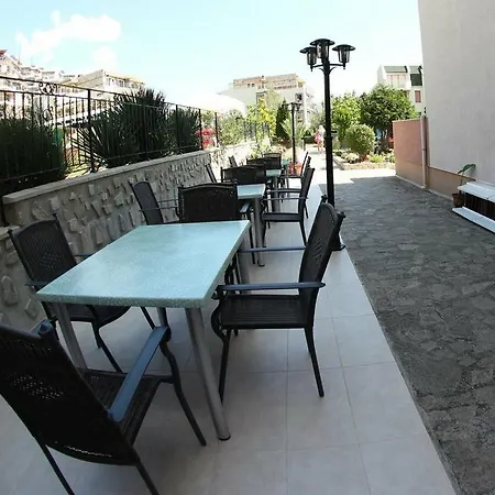 Tropics & Venera Hotel 3*